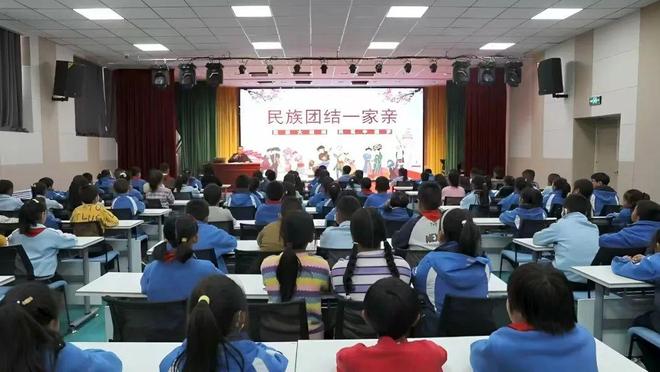 茫崖：多措并举绘就教育高质量发展新图景