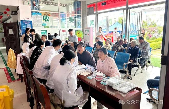北京大学口腔医院专家团队莅临陇县开展义诊活动