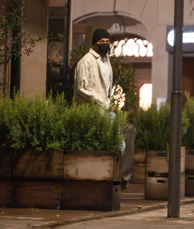 佩巴姆强奸案细节：夜总会房间一晚50万，邀请十名美女，不能用手机