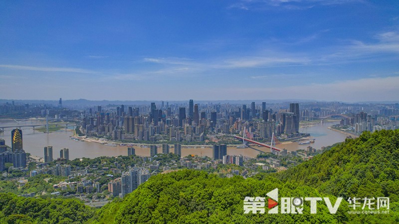 渝论场|让人“上头”的小游戏 如何以“轻”姿态撬动“重”未来