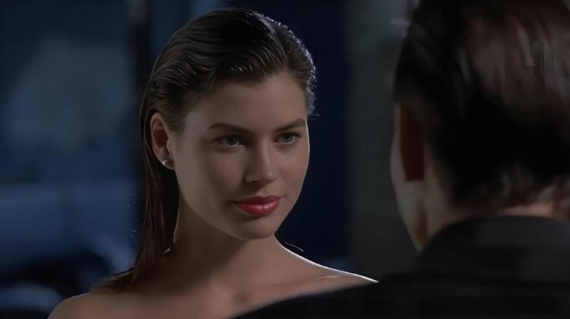 三部R级欧美电影推荐，颜值惊艳尺度拉满，值得细细品味